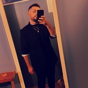 Meet your Posher, Anthony